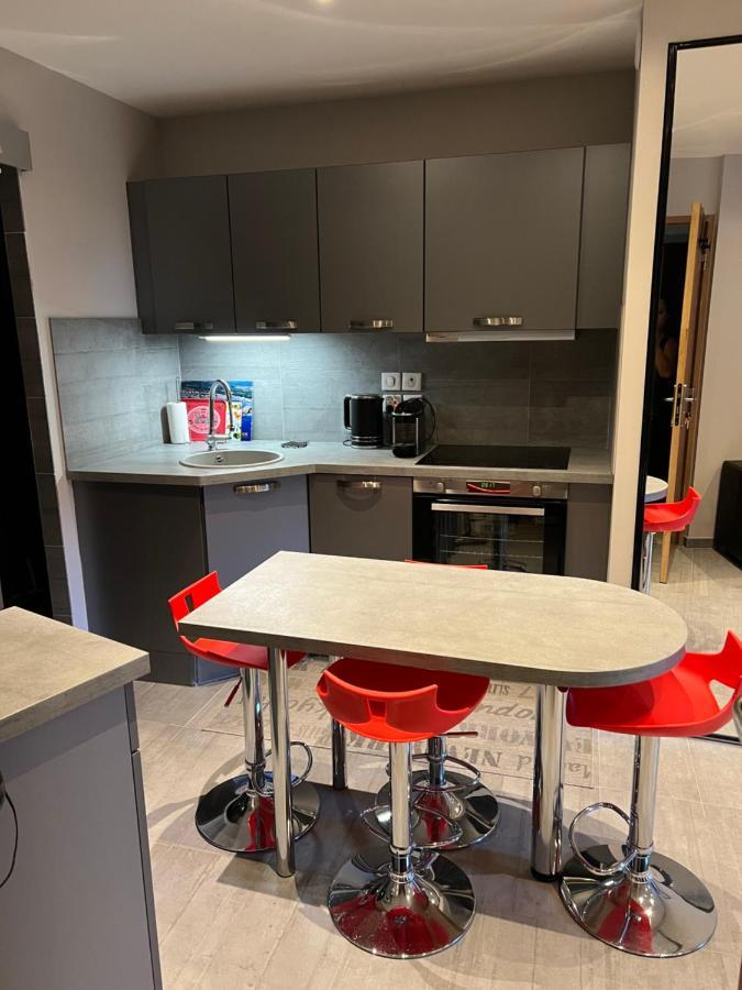 Mandana Apartment Évian-les-Bains Екстериор снимка